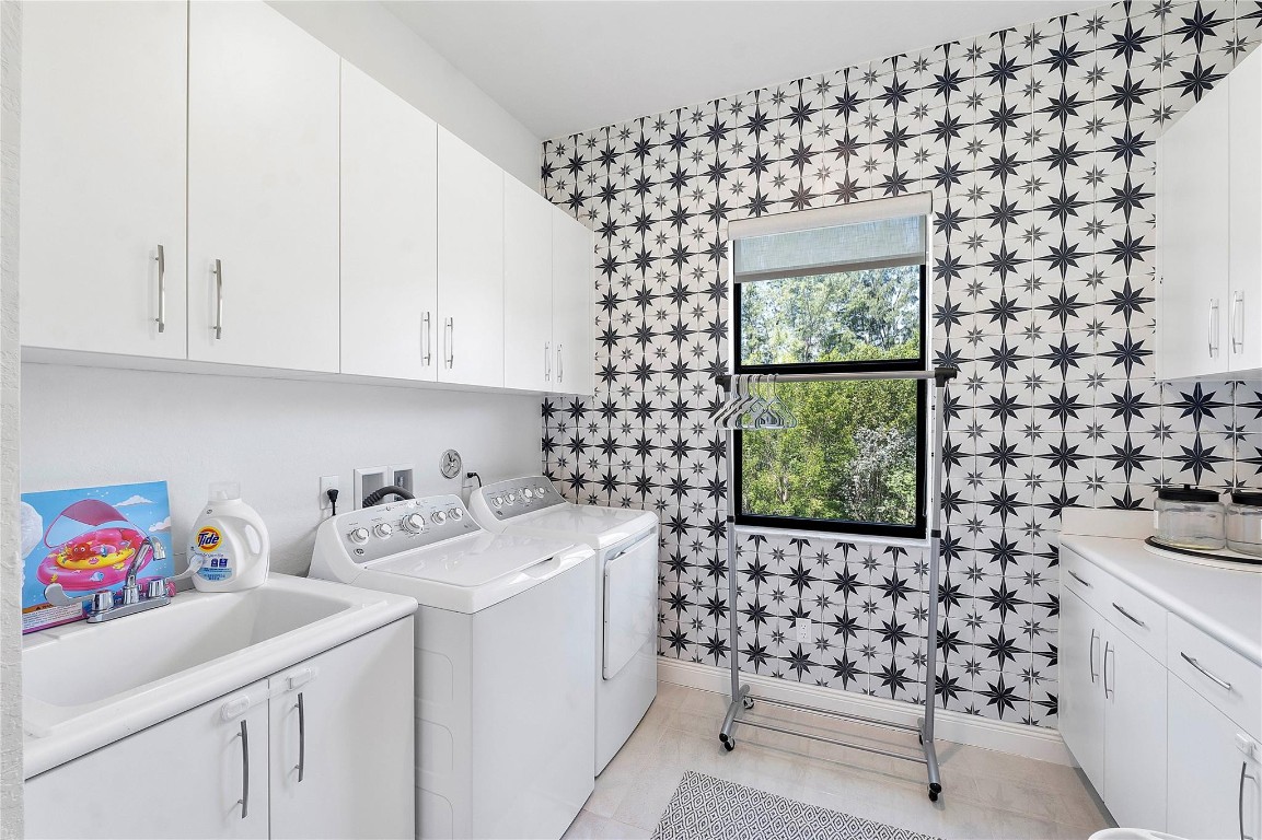 PARKLAND BAY - Residential