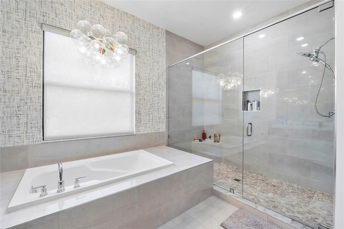 PARKLAND BAY - Residential