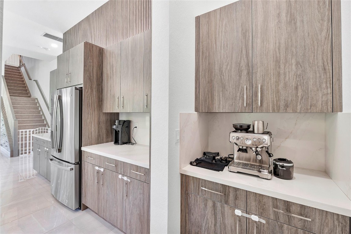 PARKLAND BAY - Residential