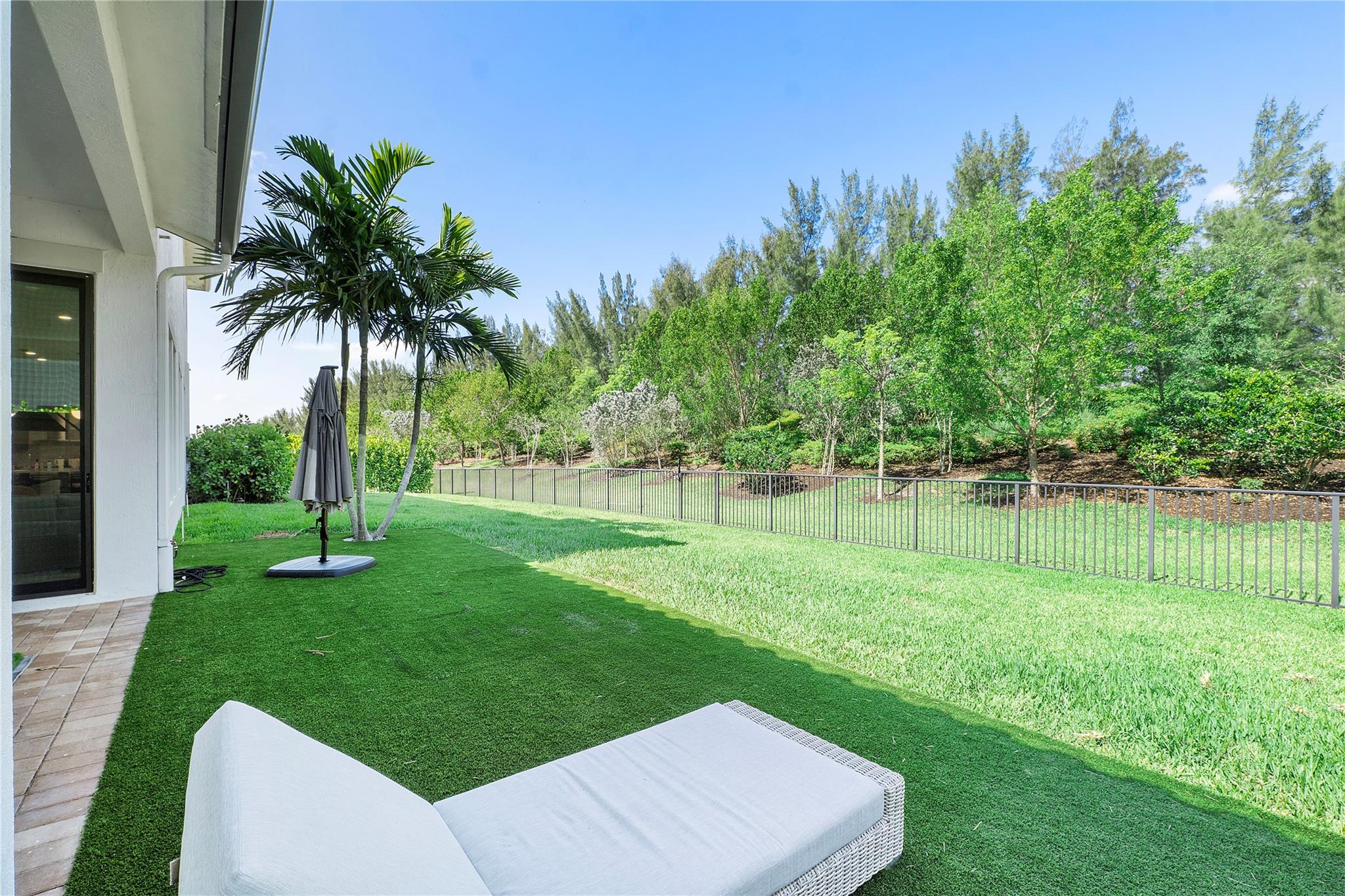 PARKLAND BAY - Residential
