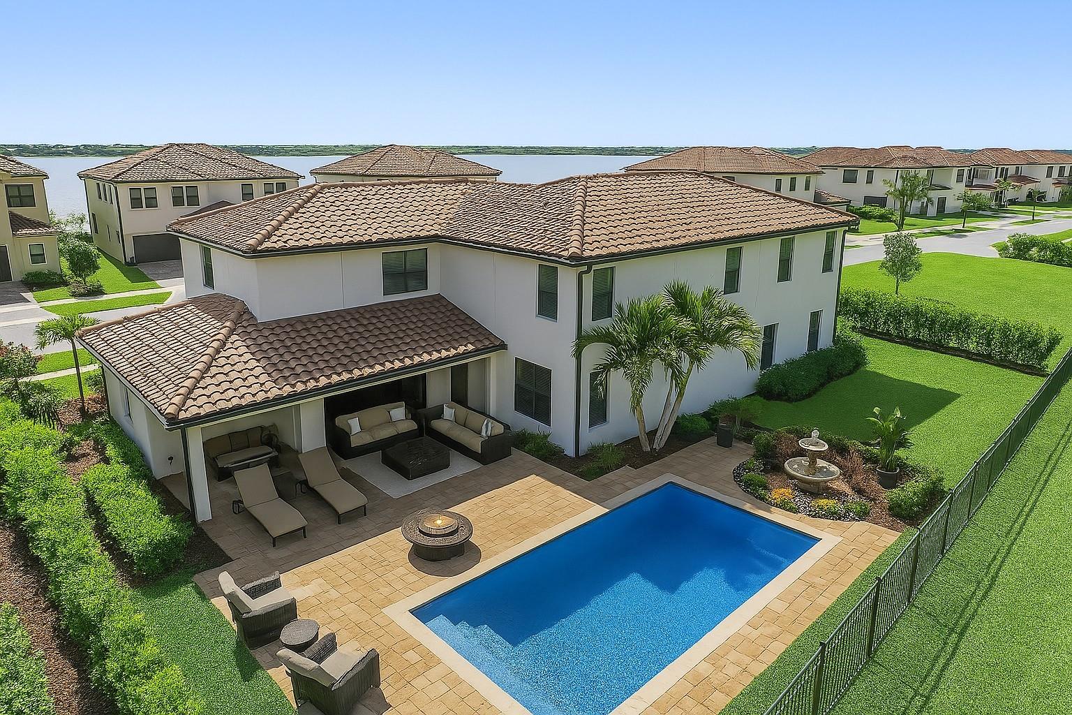 PARKLAND BAY - Residential