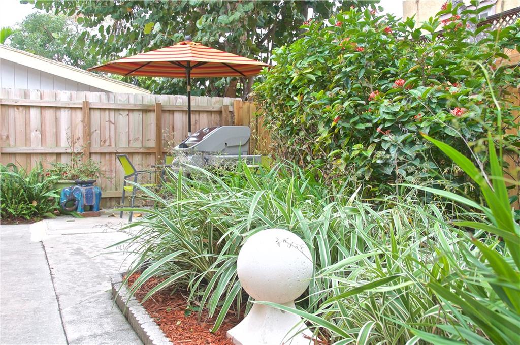 Tropical Garden - Residential