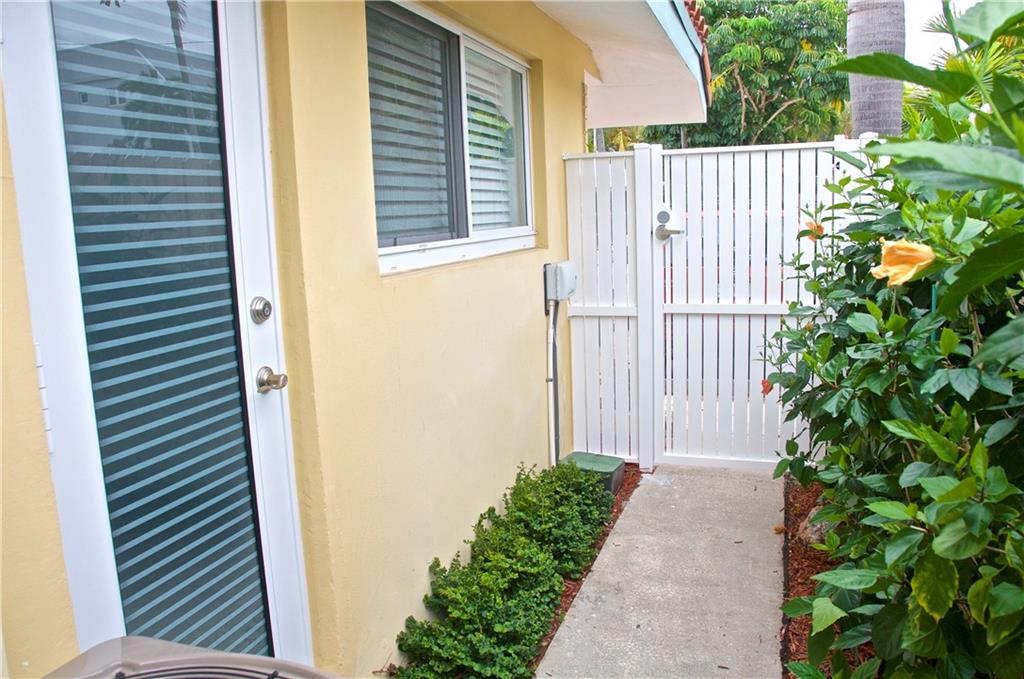 Tropical Garden - Residential