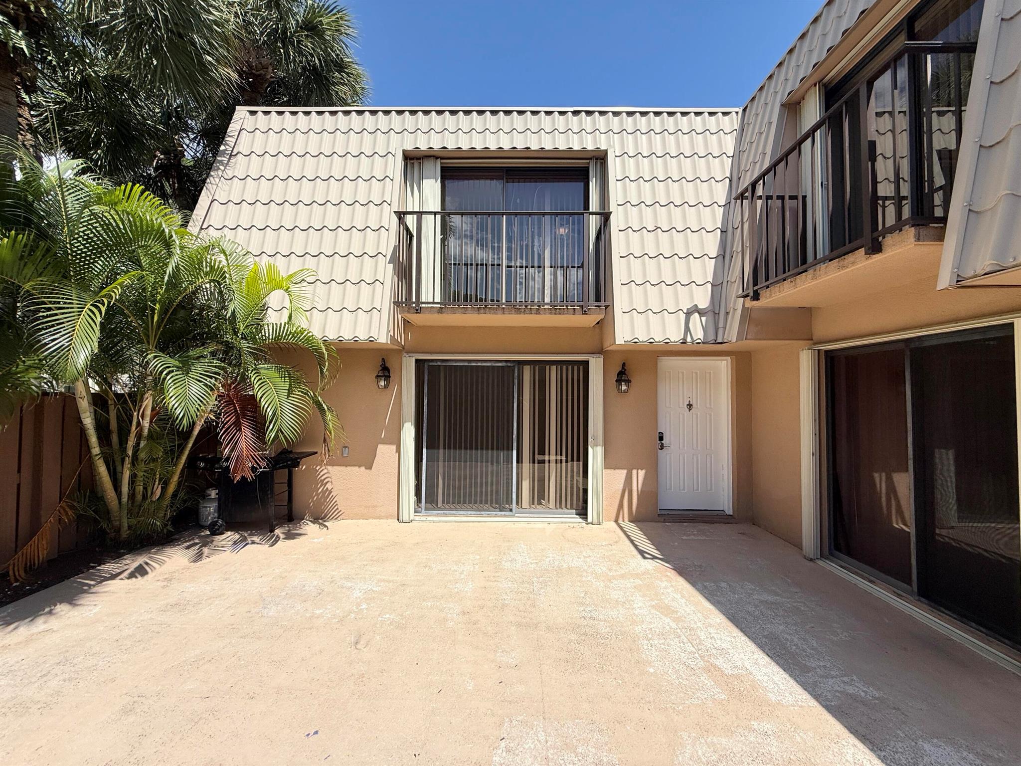 5741 57th Way