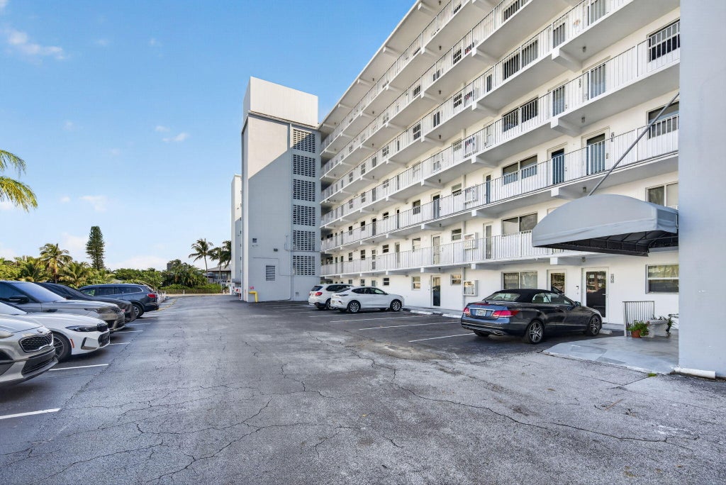 Photo of 1536 SE 15TH Court #210, Deerfield Beach, FL 33441 (MLS # B26077900)