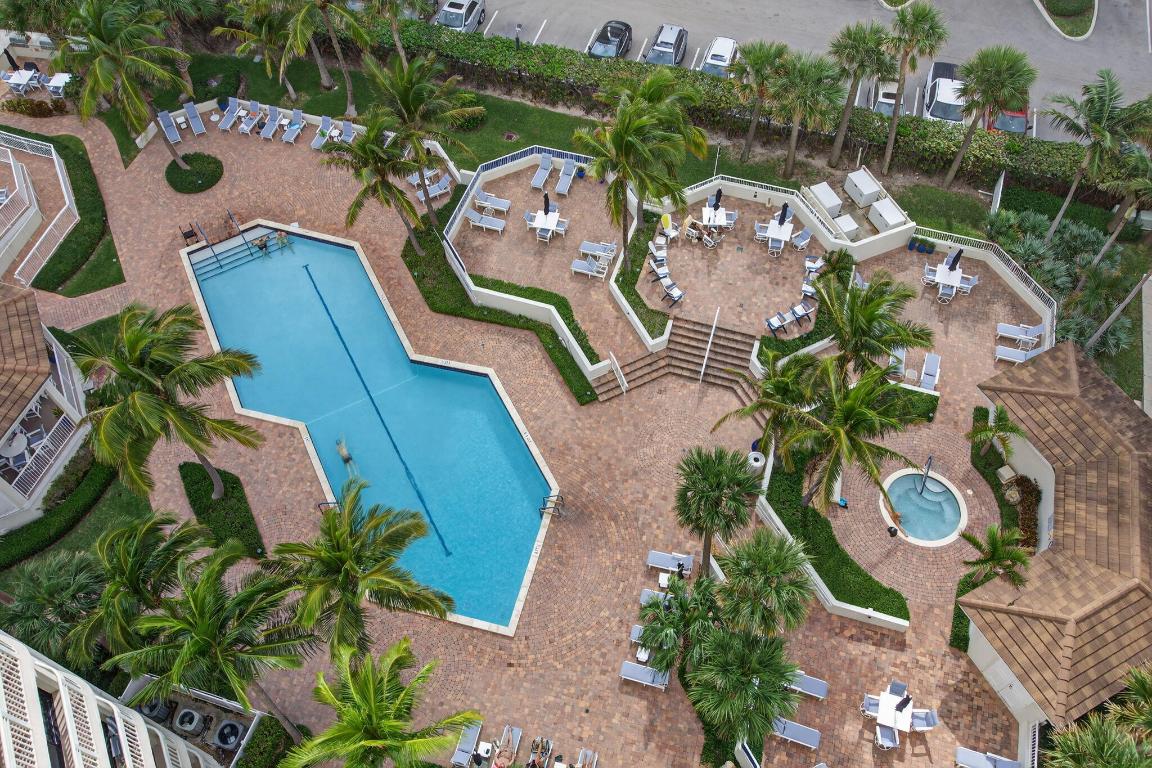 TIARA CONDO - Residential