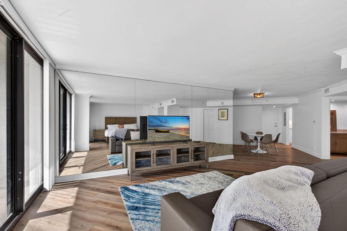 TIARA CONDO - Residential