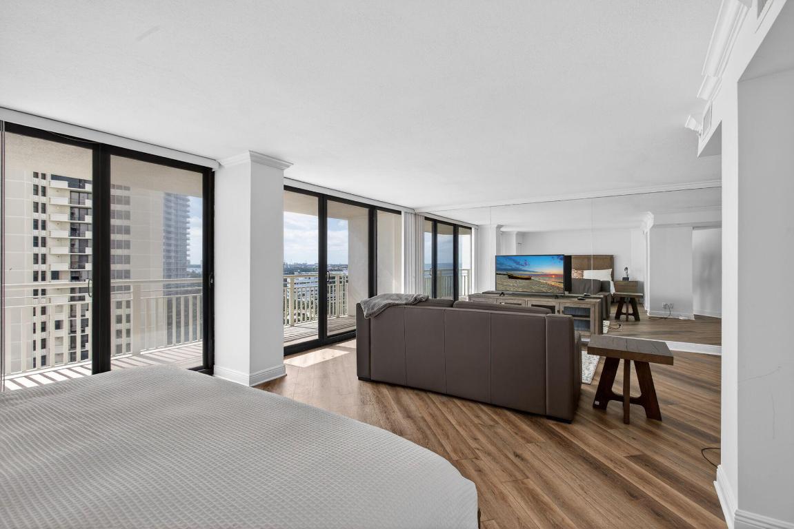 TIARA CONDO - Residential