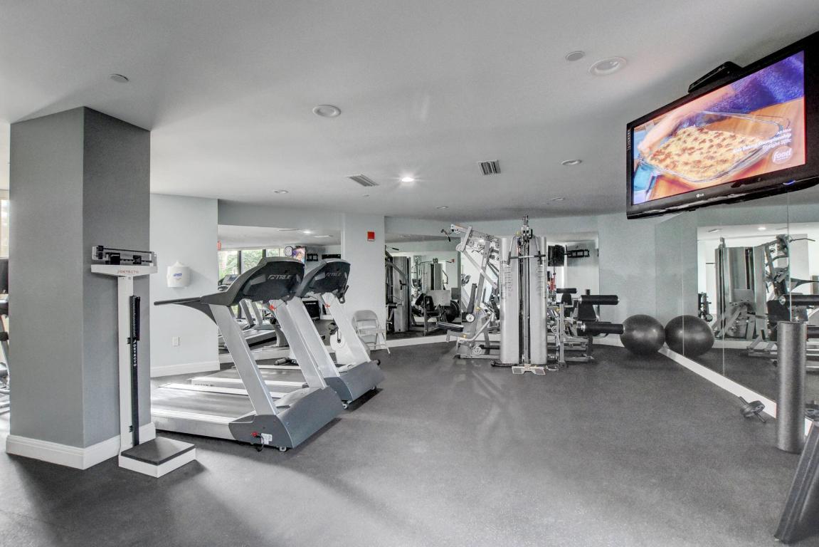 TIARA CONDO - Residential