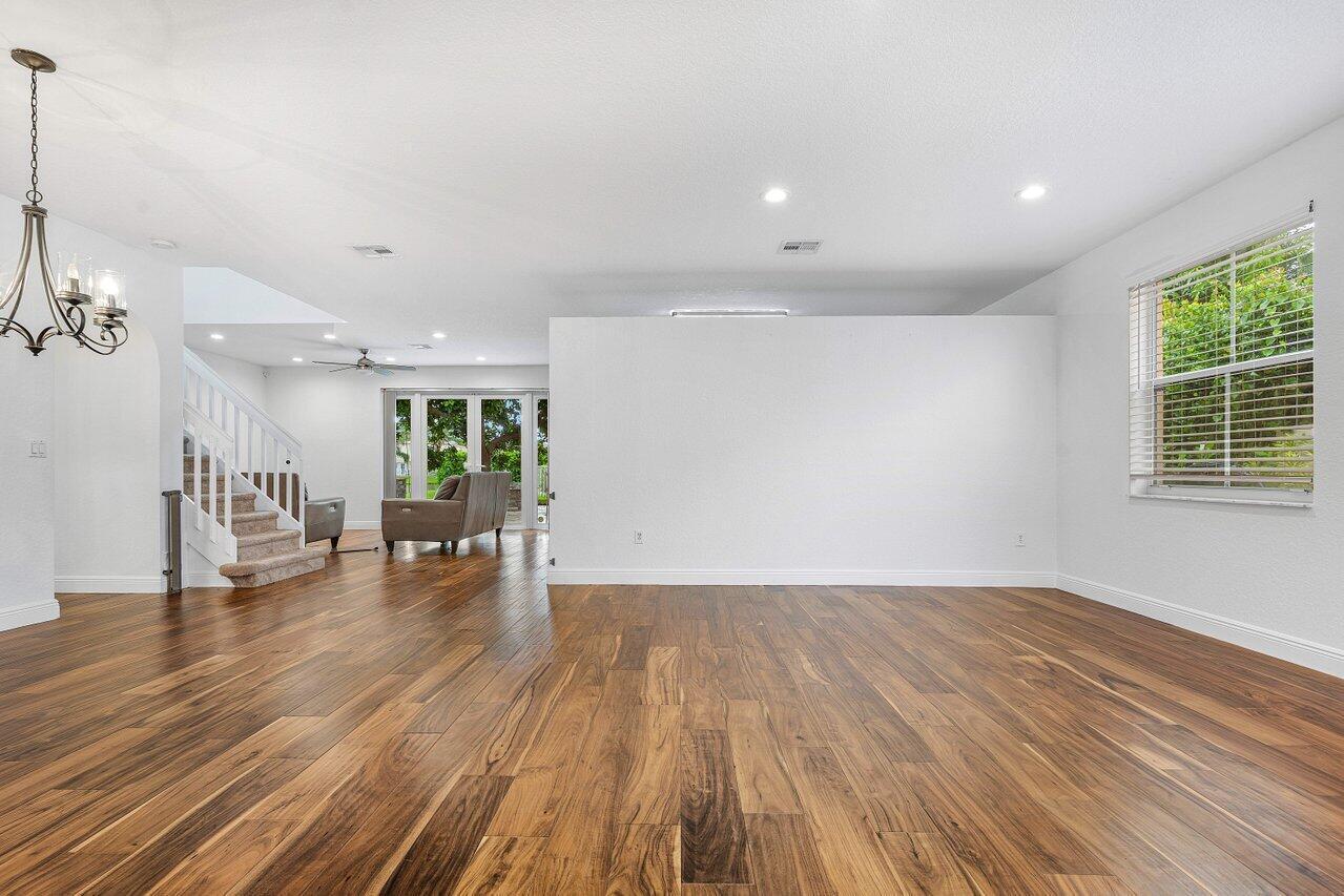 Properties 6328 STONEHURST Circle
