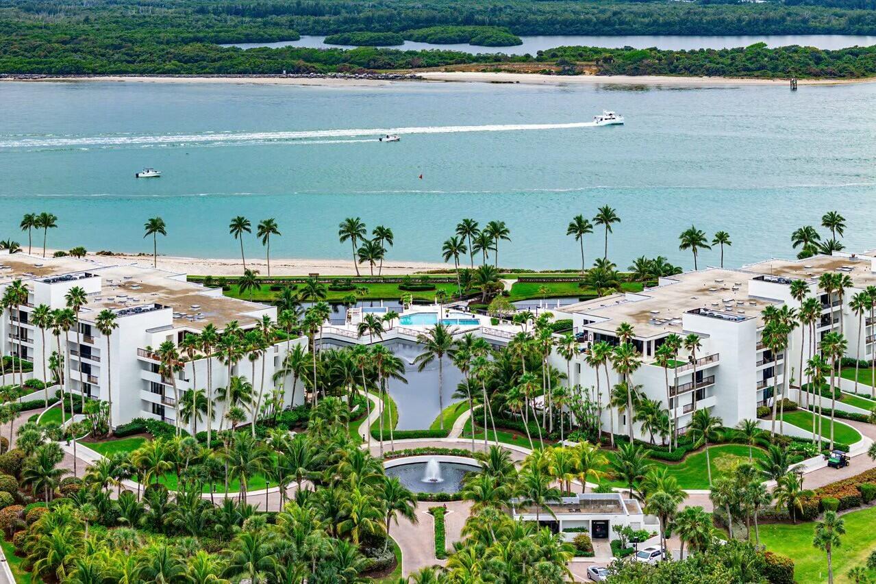 2820 SE Dune Drive 2305