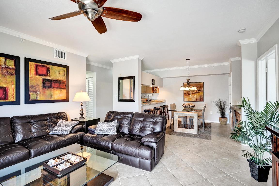 VILLAS AT EMERALD DUNES CONDO - Residential