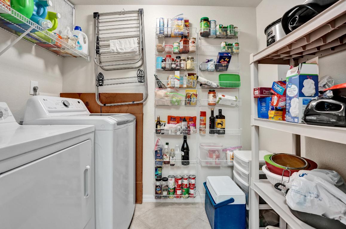 VILLAS AT EMERALD DUNES CONDO - Residential