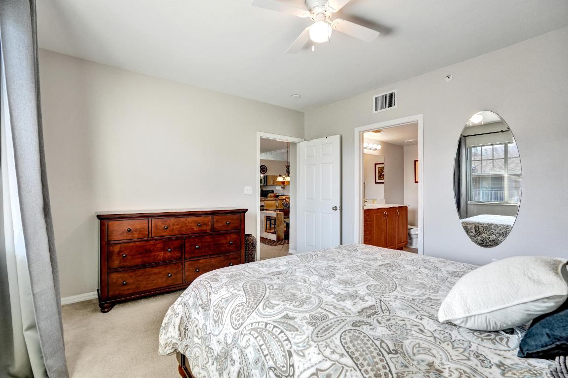 VILLAS AT EMERALD DUNES CONDO - Residential