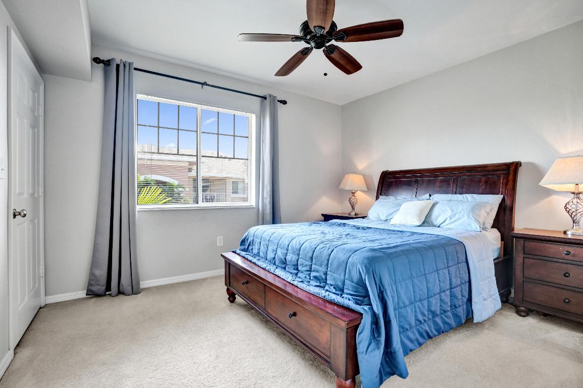 VILLAS AT EMERALD DUNES CONDO - Residential