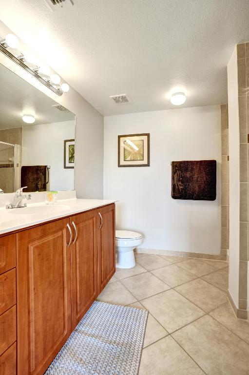 VILLAS AT EMERALD DUNES CONDO - Residential