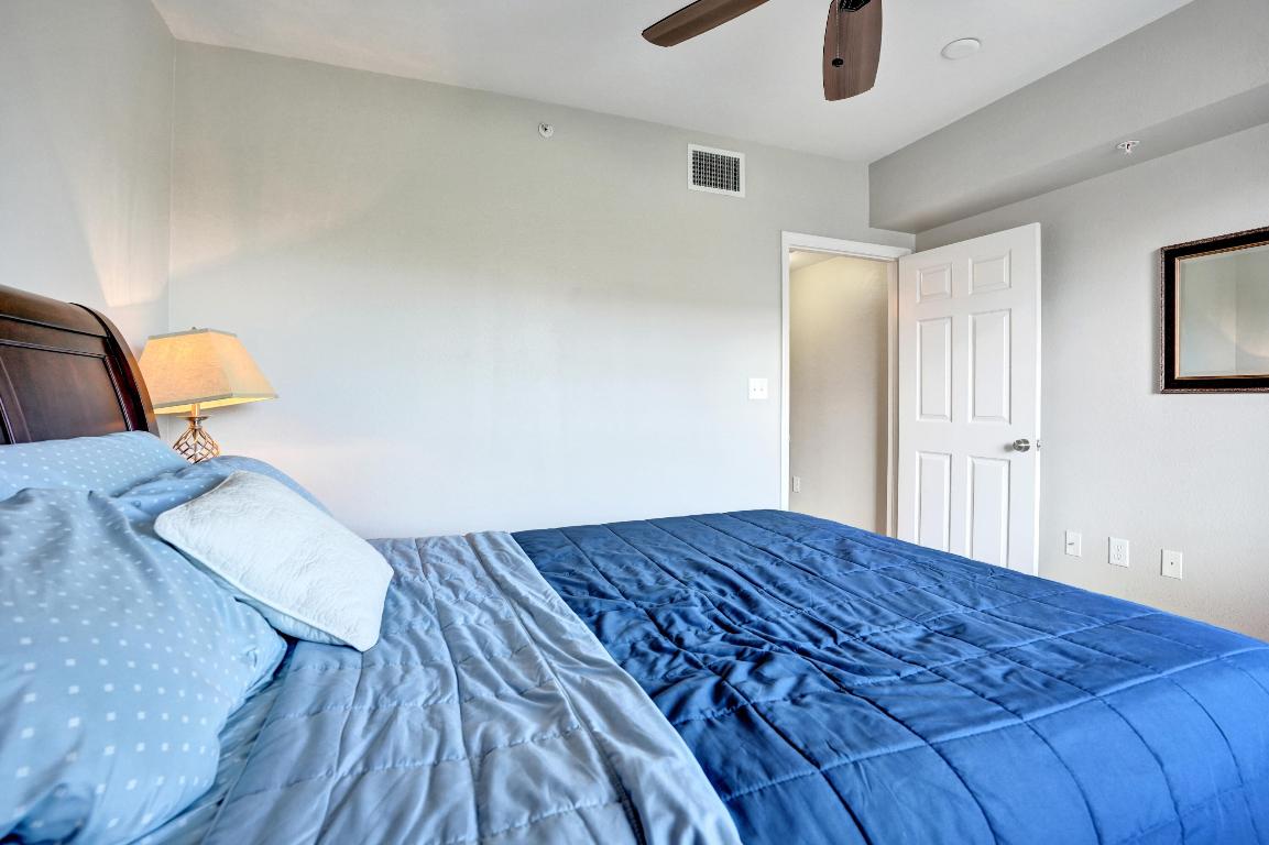 VILLAS AT EMERALD DUNES CONDO - Residential