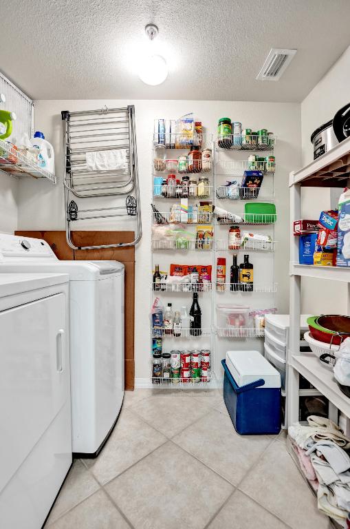 VILLAS AT EMERALD DUNES CONDO - Residential