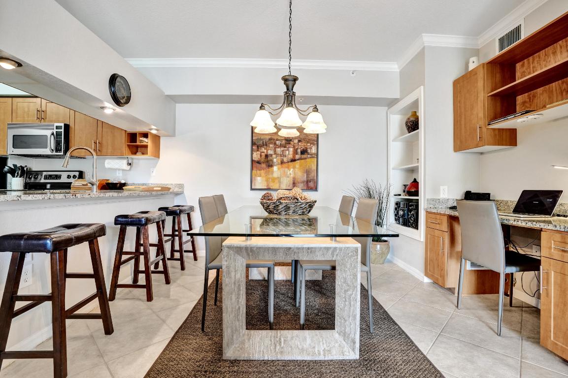 VILLAS AT EMERALD DUNES CONDO - Residential