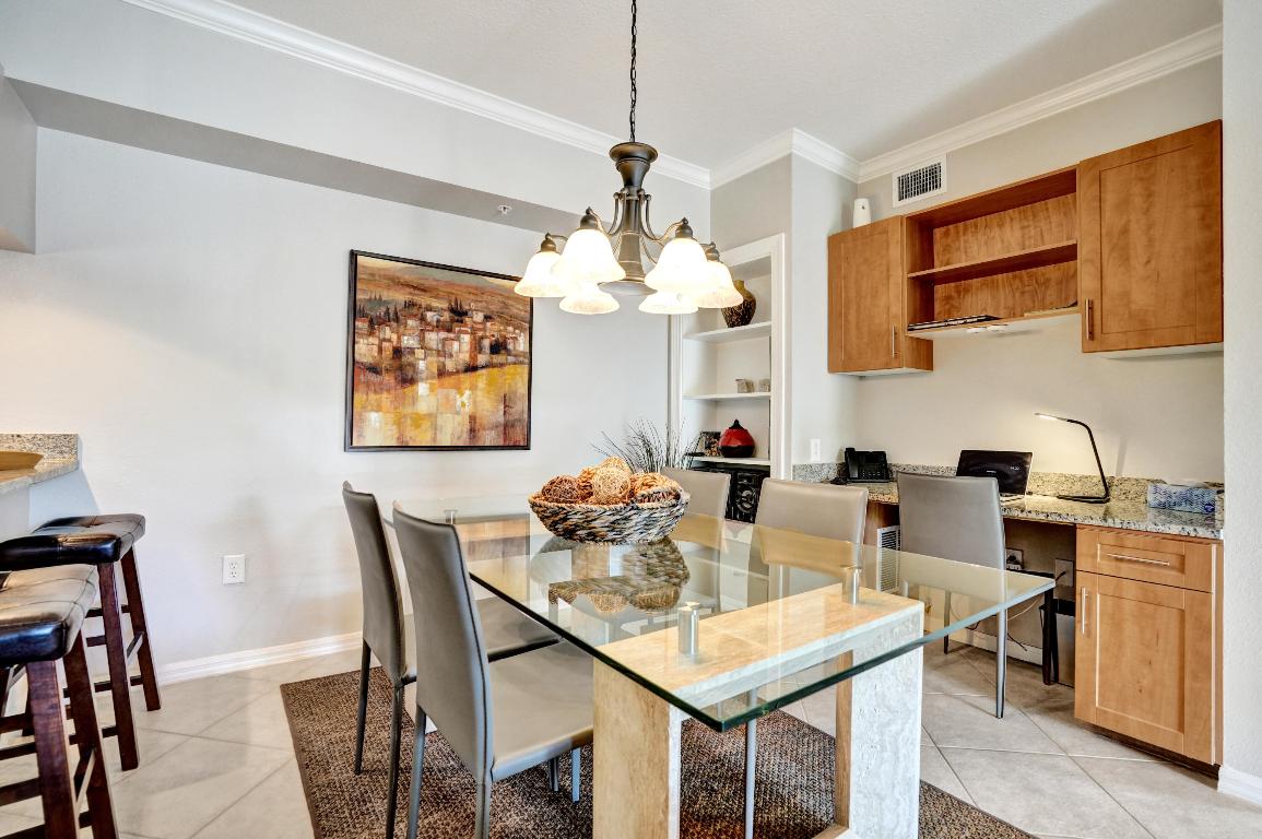 VILLAS AT EMERALD DUNES CONDO - Residential