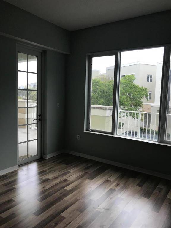 VILLAGE AT ABACOA CONDO - Residential Lease