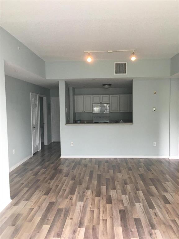 VILLAGE AT ABACOA CONDO - Residential Lease