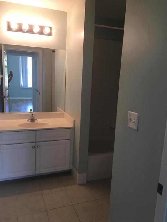 VILLAGE AT ABACOA CONDO - Residential Lease