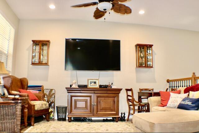 2384 SW ISLAND CREEK Trail