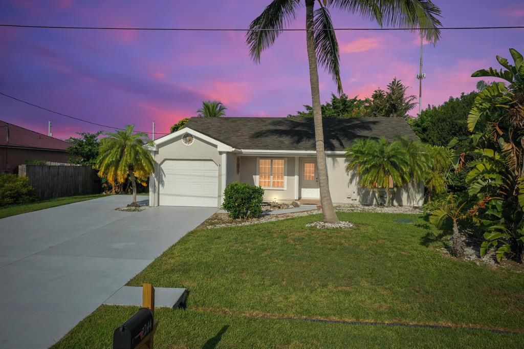 Photo of 2244 SE Lucaya Street St, Port Saint Lucie, FL 34952 (MLS # R10828903)