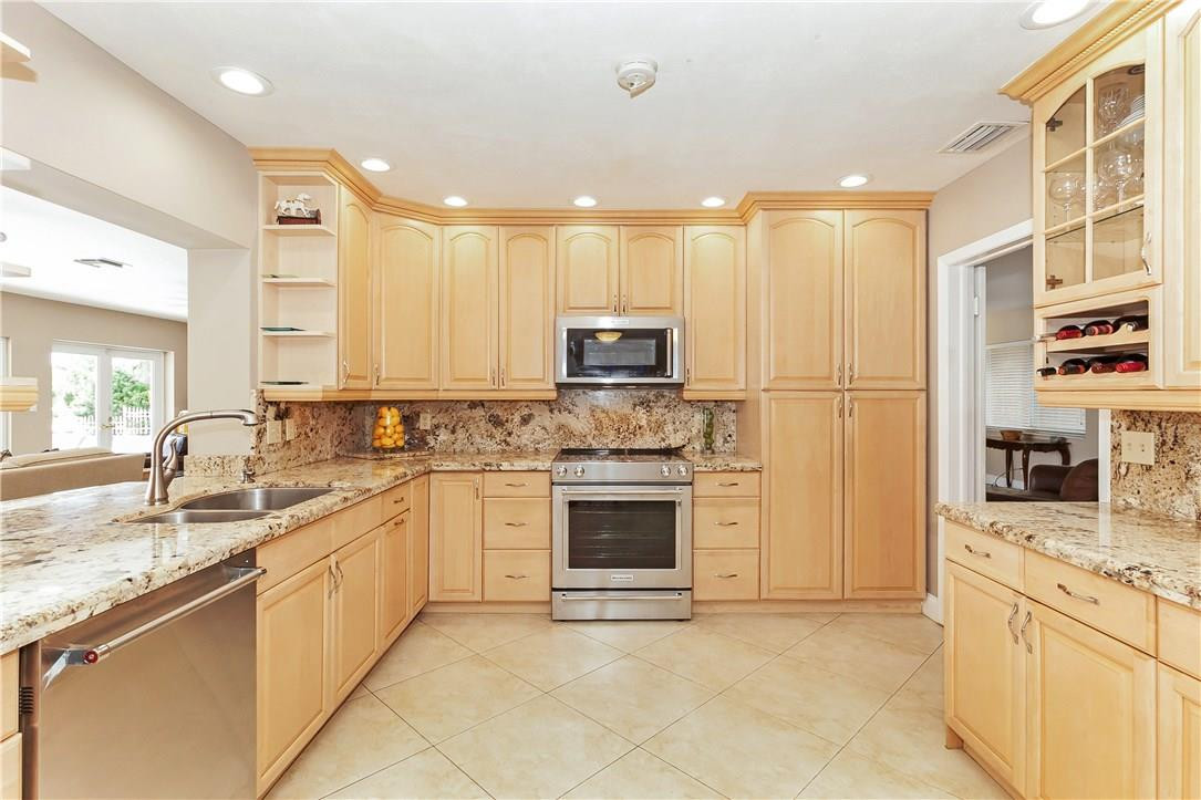 Silver Shores - Residential