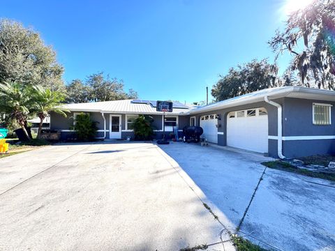 A home in Okeechobee