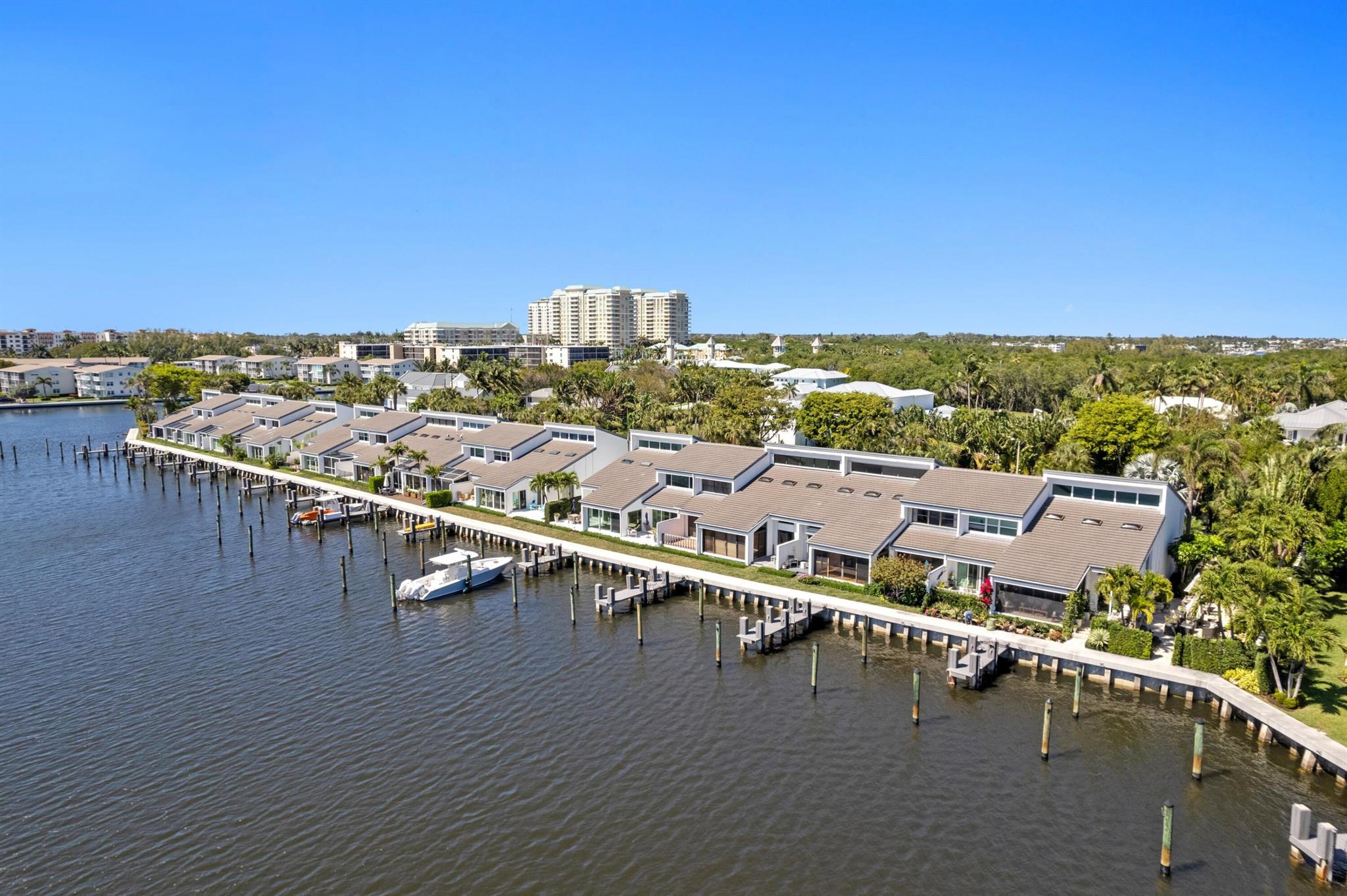 PELICAN COVE - Residential