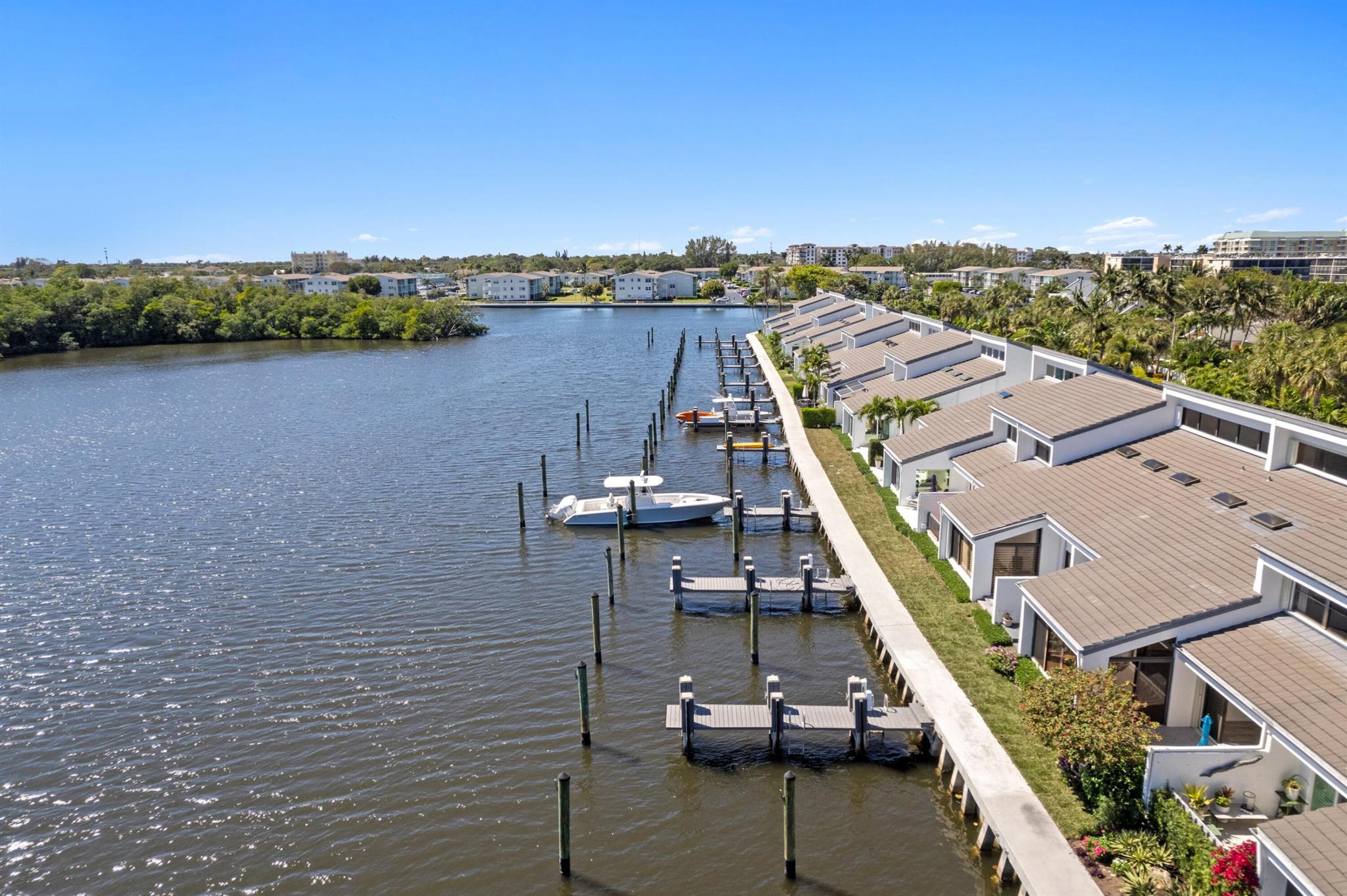 PELICAN COVE - Residential