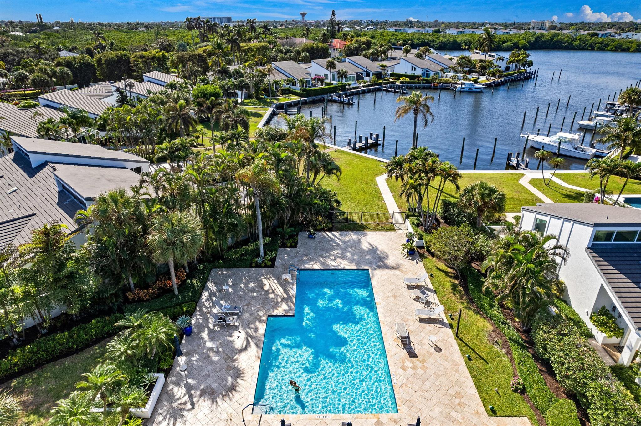 PELICAN COVE - Residential