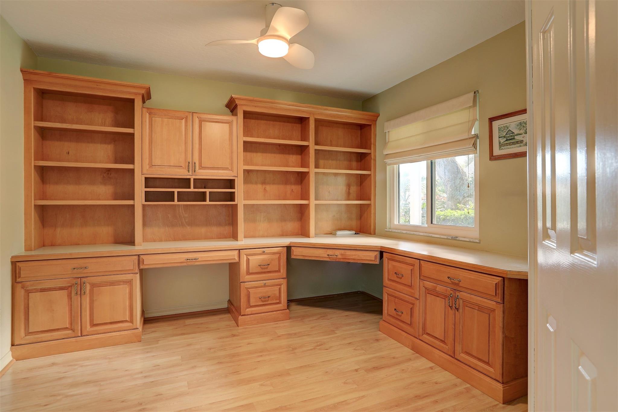 Pelican Pointe Of Sebasti - Residential