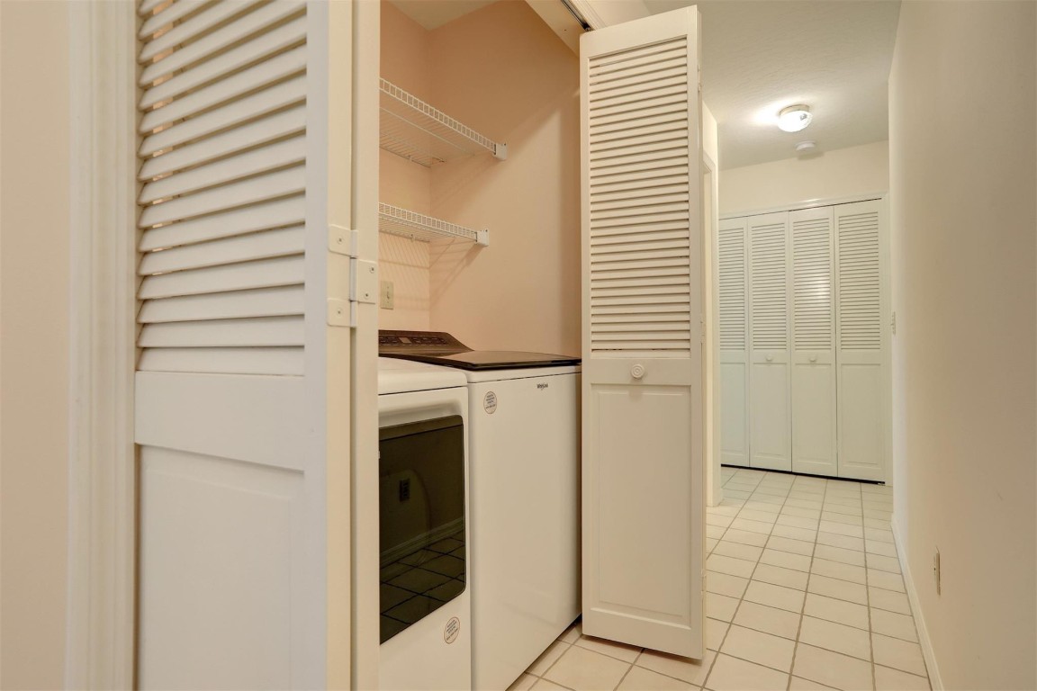 Pelican Pointe Of Sebasti - Residential