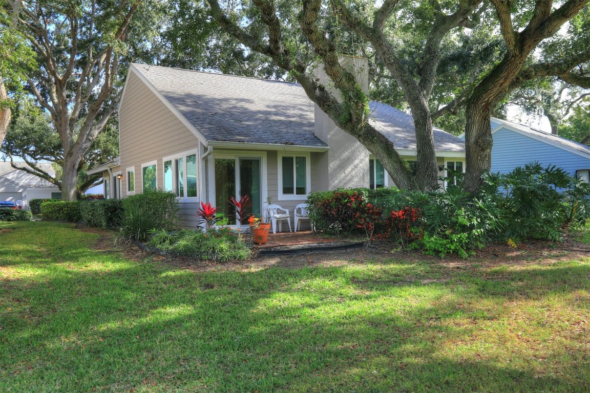 Pelican Pointe Of Sebasti - Residential