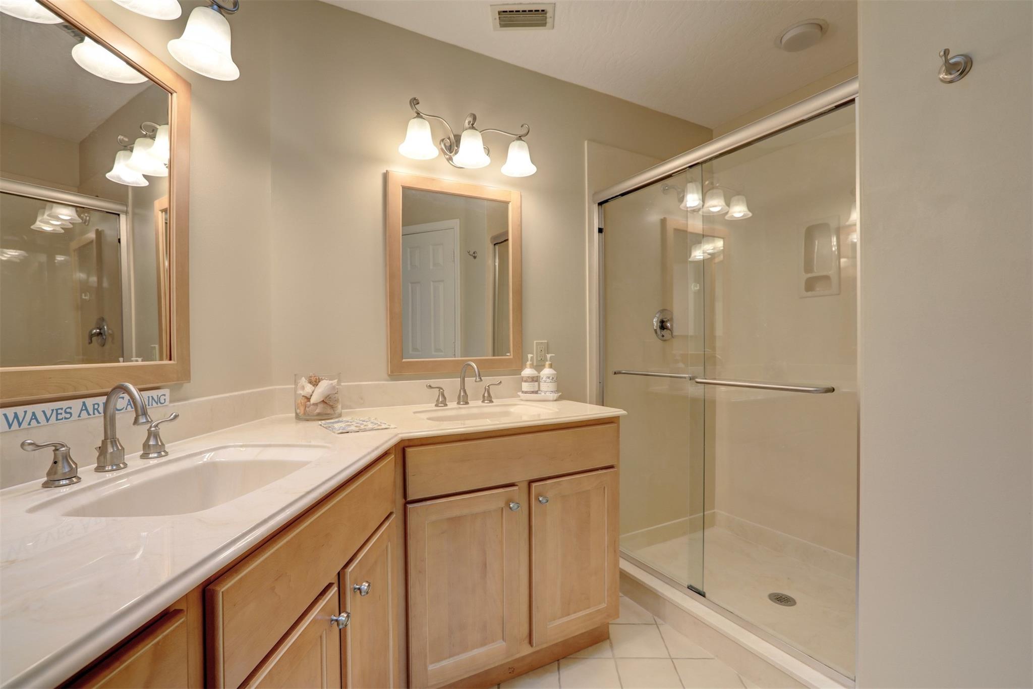 Pelican Pointe Of Sebasti - Residential