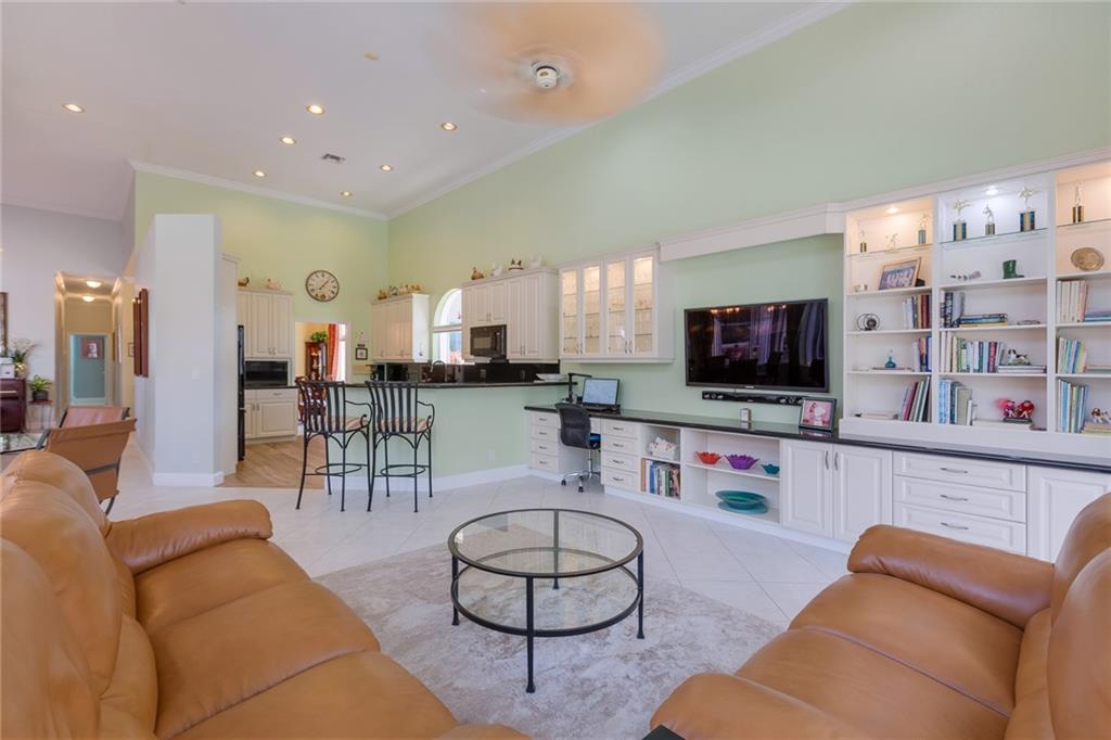Heron Bay Three 159-41 B - Residential
