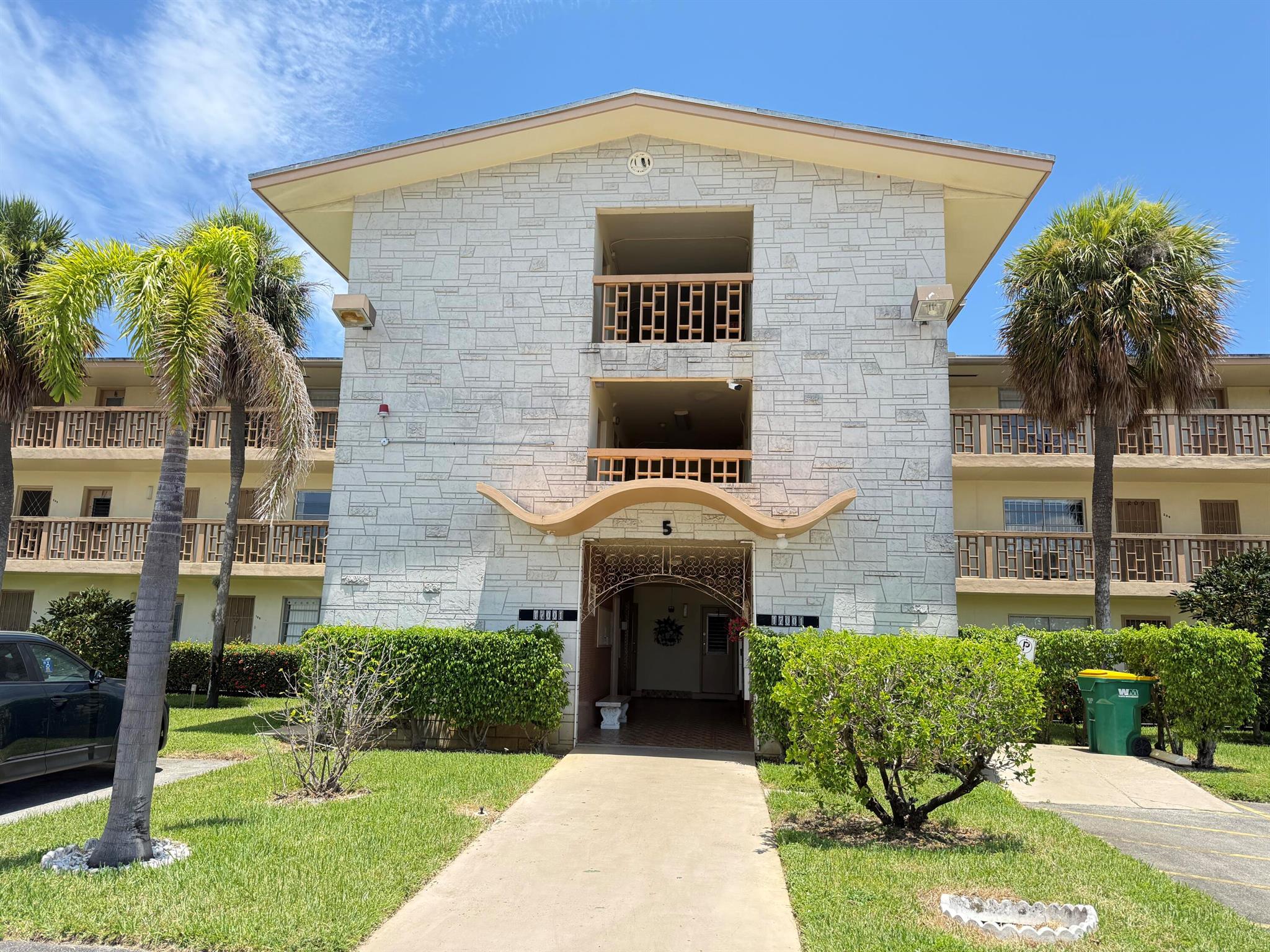 MAR-LEN GARDENS NO 5 CORP - Residential