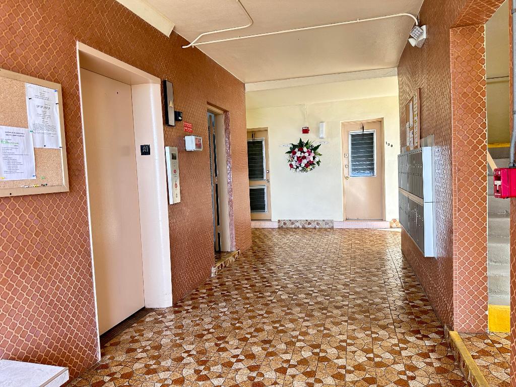 MAR-LEN GARDENS NO 5 CORP-CO-OP - Residential