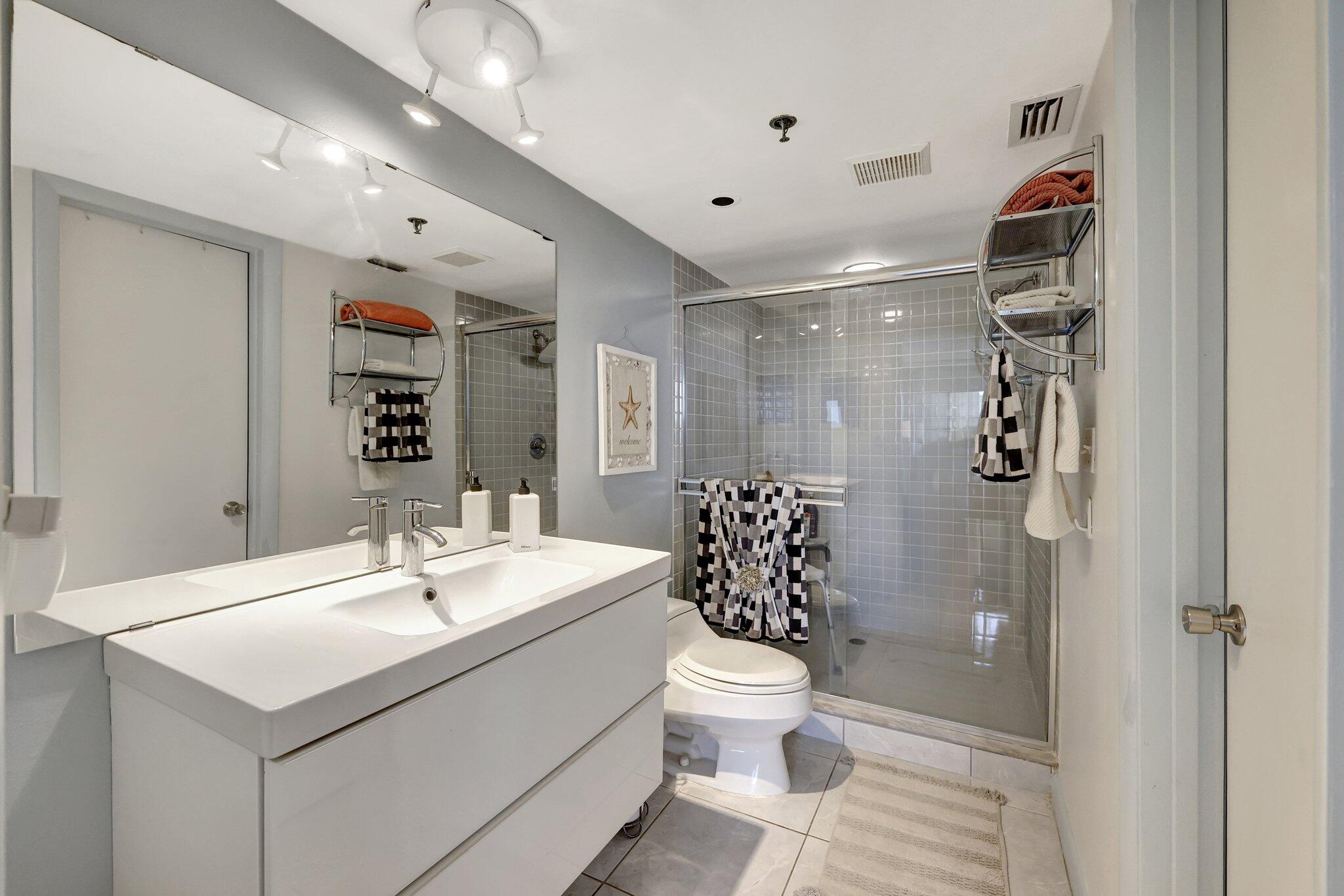 HIBISCUS BY THE SEA CONDOMINIUM - Residential Lease