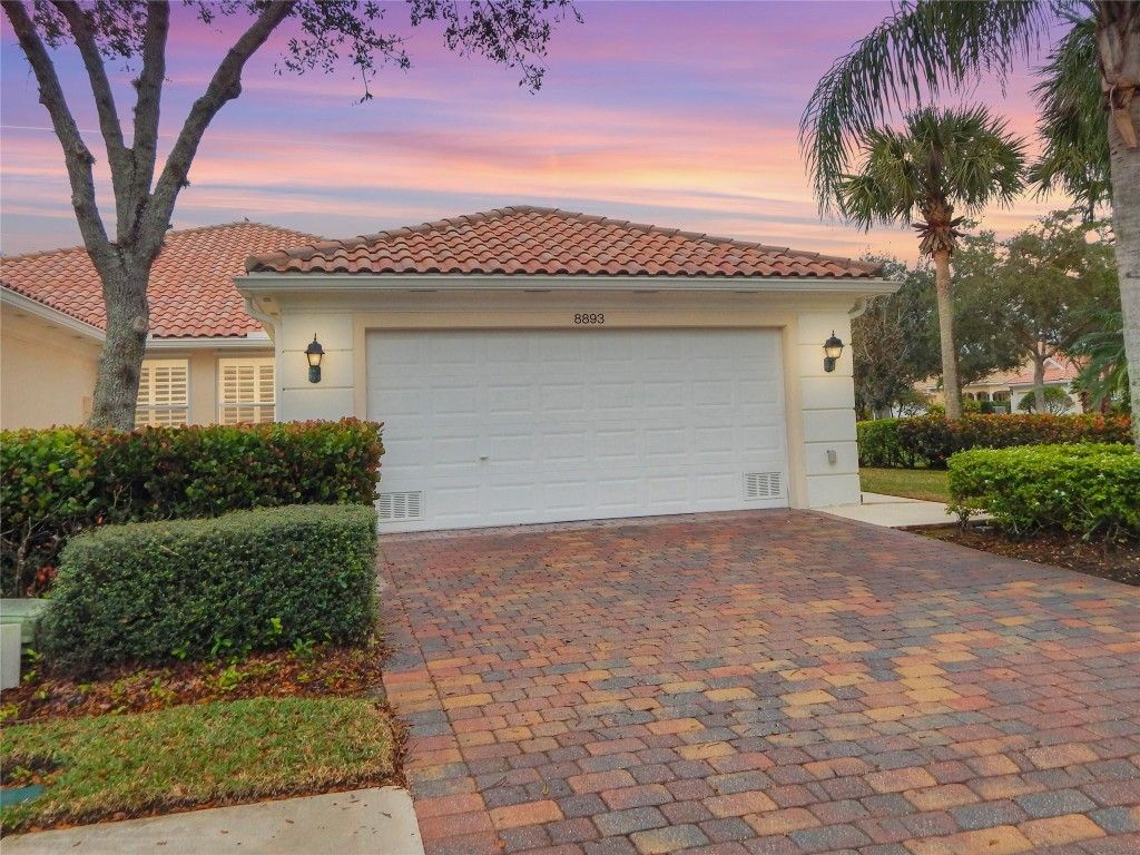 Photo of 8893 SE Retreat Drive #8893, Hobe Sound, FL 33455 (MLS # F10422810)