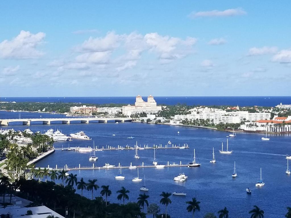 ONE CITY PLAZA CONDO - Residential