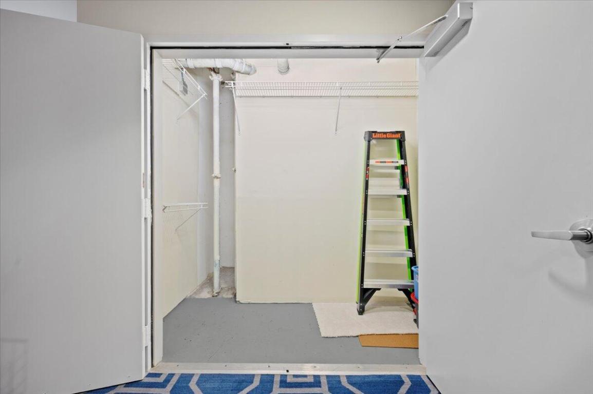 ONE CITY PLAZA CONDO - Residential