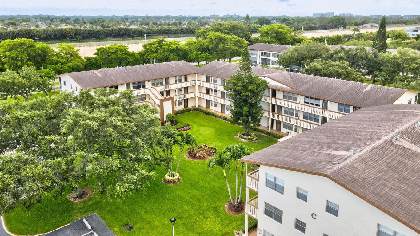 MANSFIELD AT CENTURY VILLAGE CONDO - Residential Lease