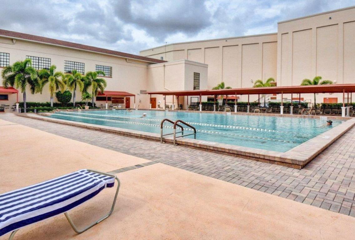 MANSFIELD AT CENTURY VILLAGE CONDO - Residential Lease