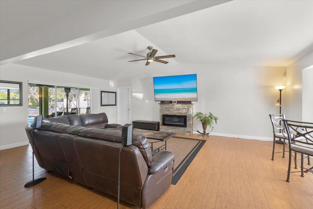 PORT ST LUCIE SECTION 13 - Residential