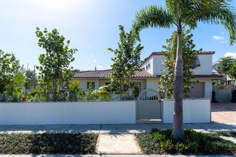 158 Worth Court S West Palm Beach FL 33405