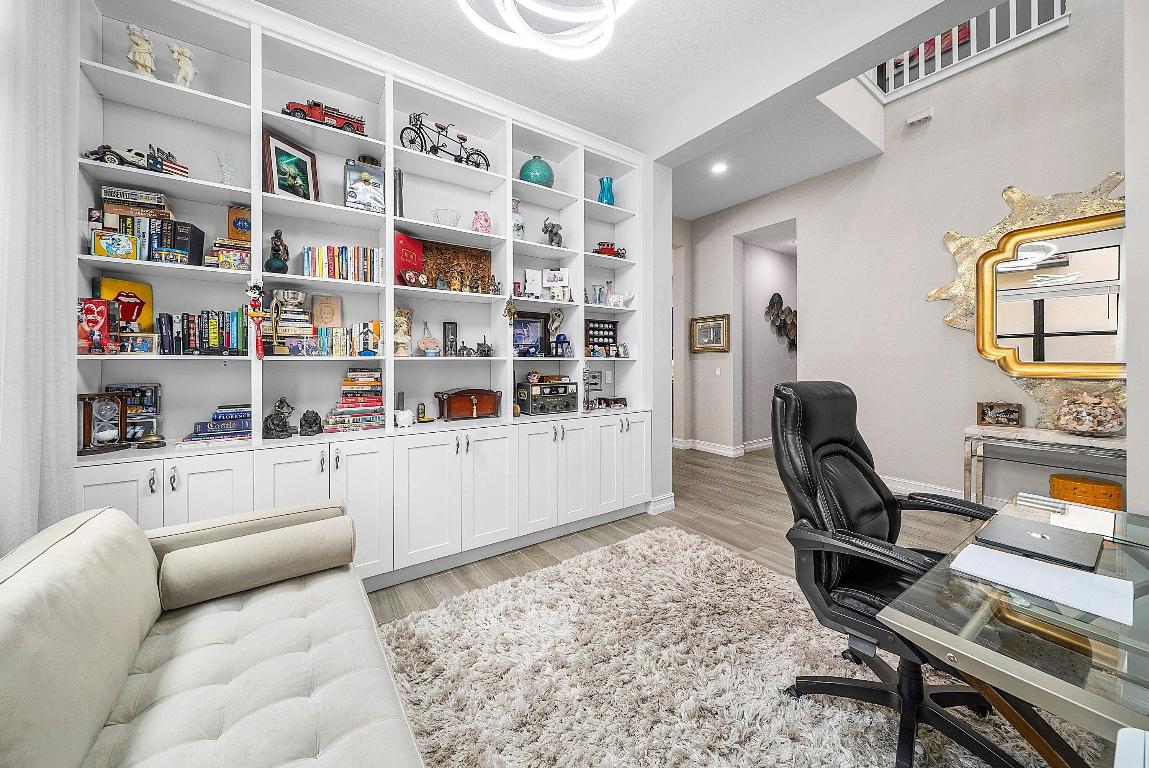 PALM MEADOWS ESTATES - Residential